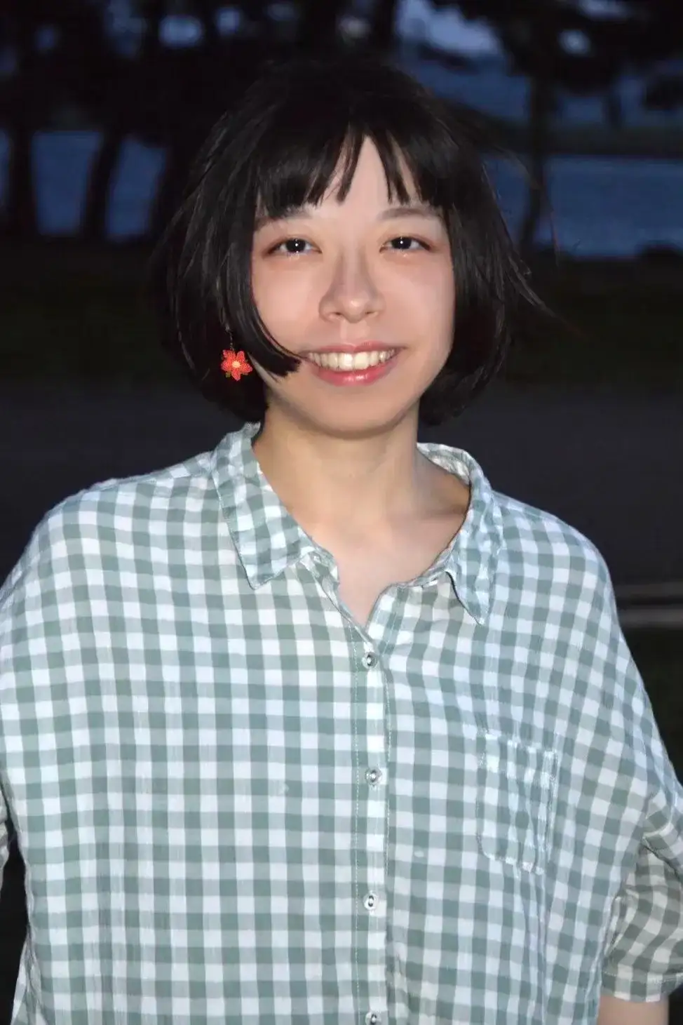 岡日出子イメージ写真：笑